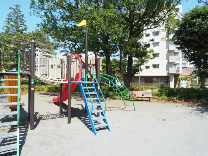 apartment 東久留米市ひばりが丘団地185

住棟配置図