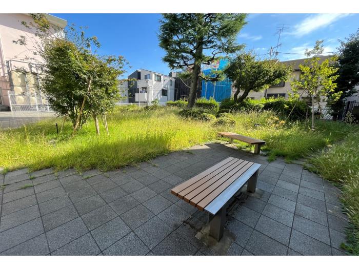 apartment 豊島区目白2-27-13

住棟配置図