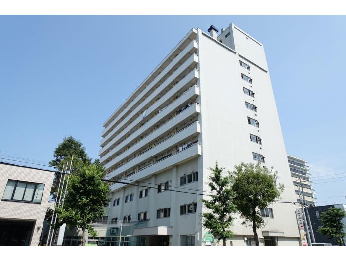 北海道札幌市白石区にあるUR賃貸住宅 菊水の外観写真 1/3