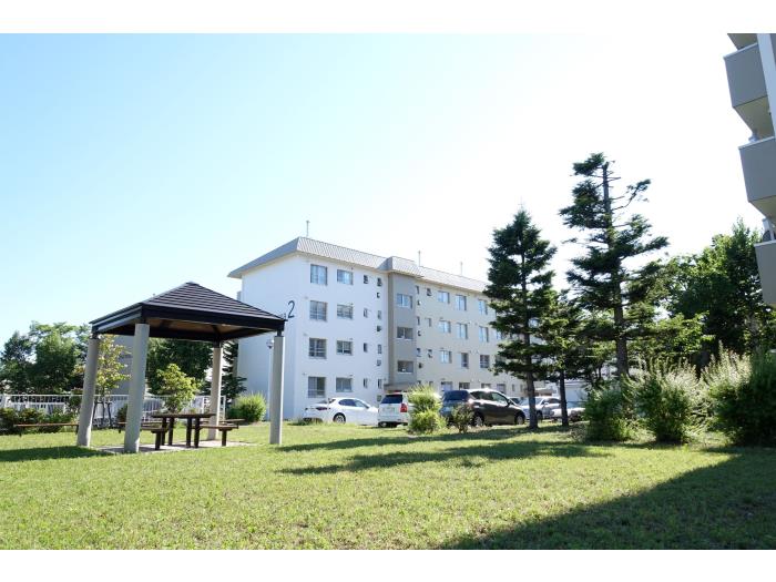 北海道札幌市南区にあるUR賃貸住宅 澄川の周辺写真 2/5