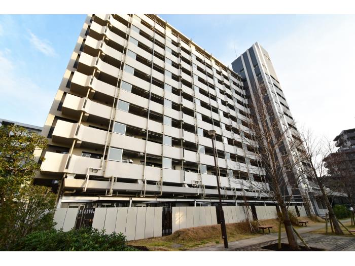 apartment 墨田区八広5-7

住棟配置図