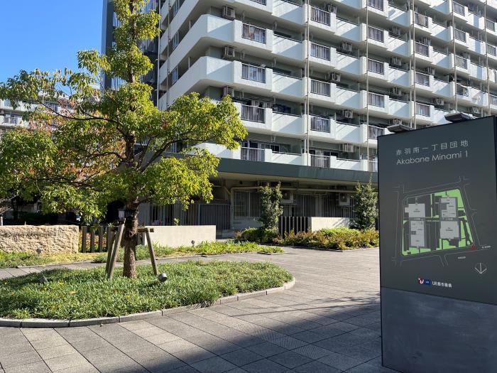 apartment 北区赤羽南1-16

住棟配置図