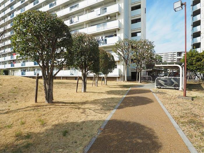 apartment 昭島市つつじが丘3-4ほか

住棟配置図