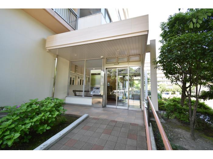 apartment 江戸川区清新町1-3

住棟配置図