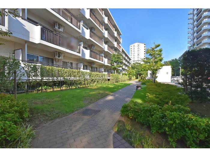 apartment 練馬区光が丘3-8

住棟配置図