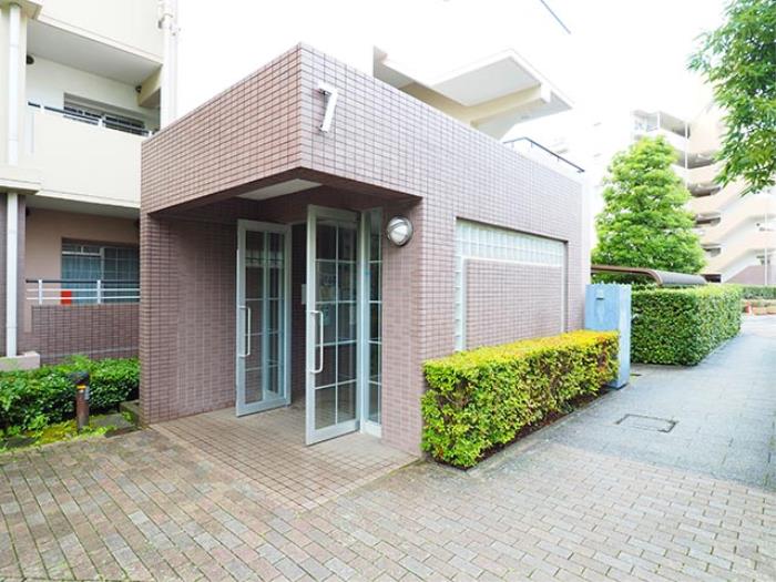 apartment 八王子市上柚木3-5

住棟配置図