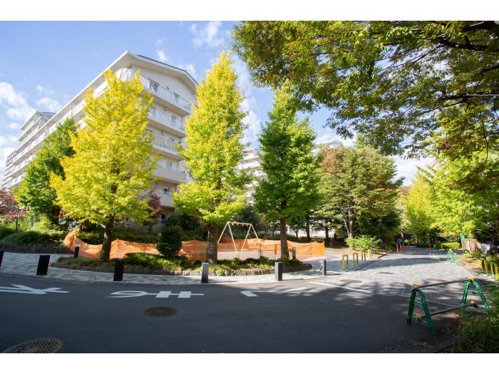 apartment 三鷹市新川4-25ほか

住棟配置図