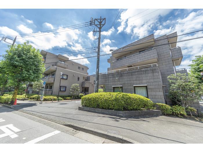 apartment 大田区大森東1-24ほか

住棟配置図