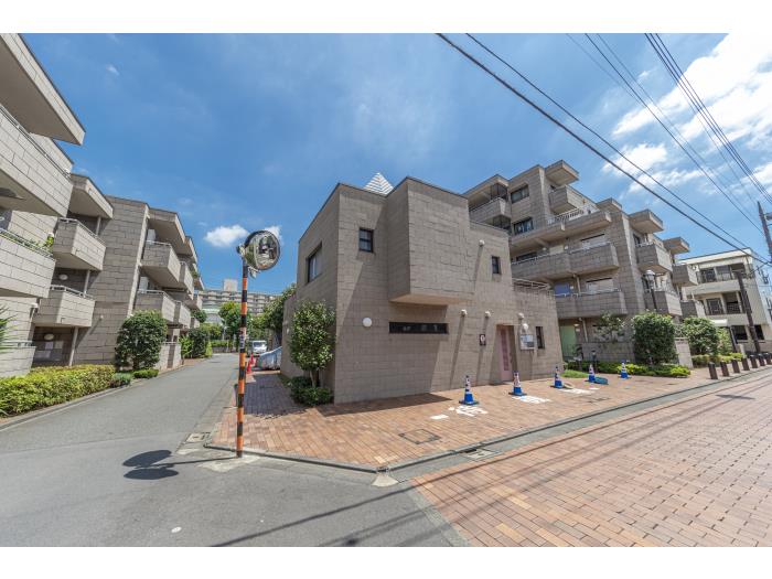 apartment 大田区大森東1-24ほか

住棟配置図