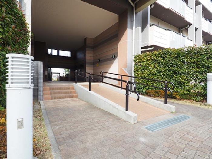 apartment 八王子市上柚木2-63

住棟配置図