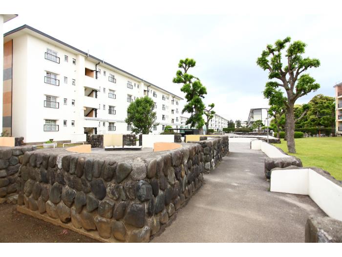 apartment 船橋市高根台3-2ほか

住棟配置図