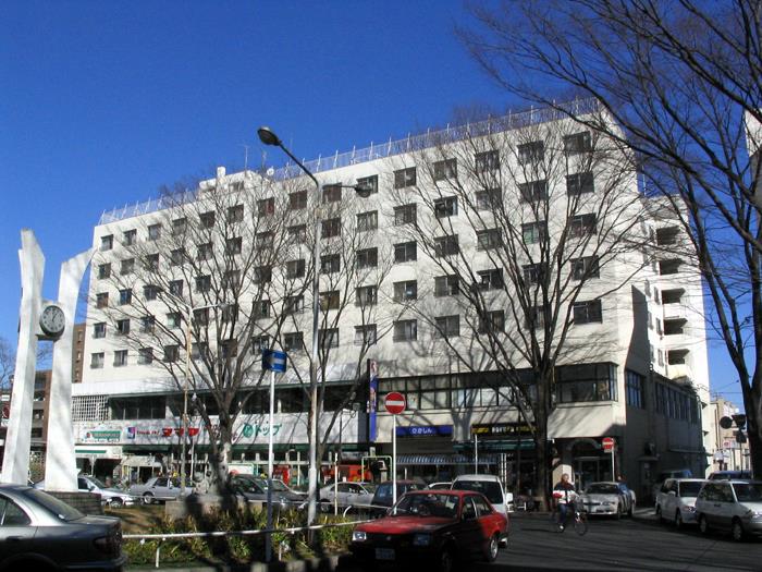 常盤平駅前 外観