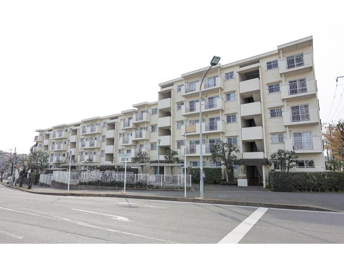 apartment 松戸市小金原9-1-1

住棟配置図