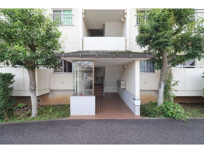 apartment 松戸市小金原9-1-1

住棟配置図