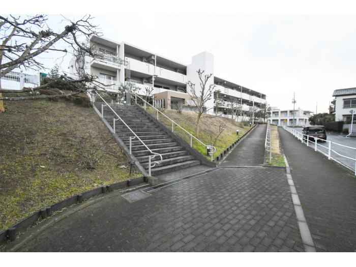 apartment 八千代市八千代台西6-2

住棟配置図