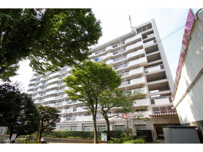 apartment 厚木市鳶尾2ほか

住棟配置図