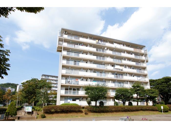 apartment 厚木市鳶尾2ほか

住棟配置図