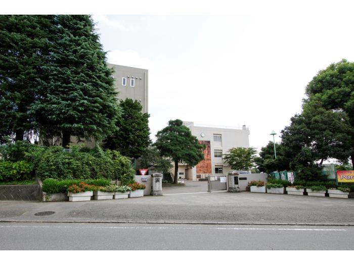 apartment 厚木市鳶尾2ほか

住棟配置図