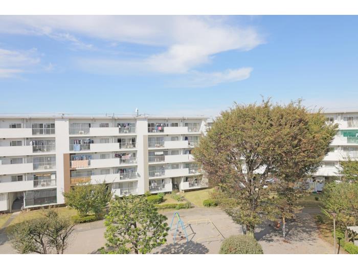 apartment 上尾市小敷谷77-1

住棟配置図