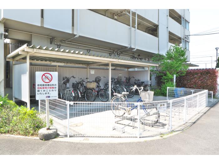 apartment 草加市旭町3-3-1

住棟配置図