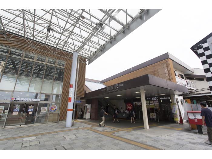 apartment 朝霞市膝折町2-8

住棟配置図