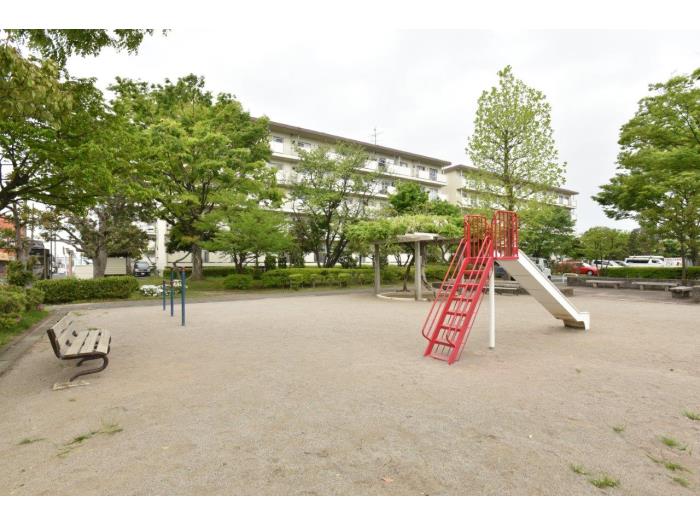 apartment 春日部市小渕493-1

住棟配置図