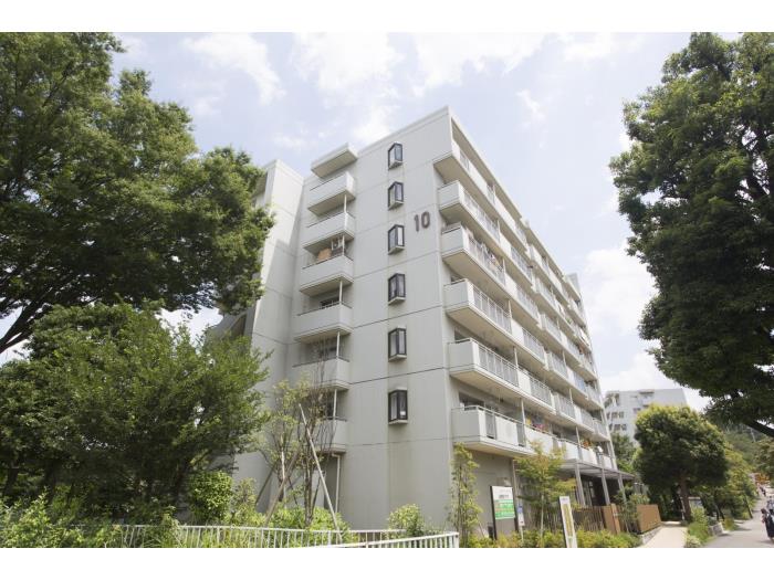 apartment 入間市向陽台1-1-17

住棟配置図