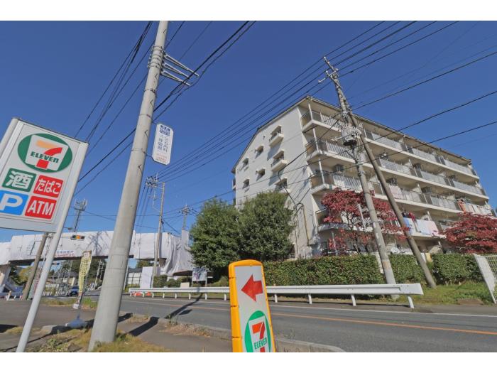 apartment 上尾市小敷谷77-1

住棟配置図