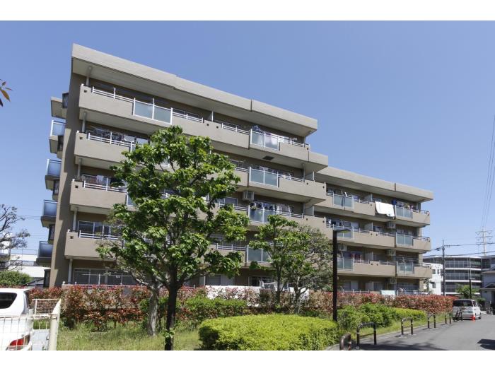 apartment 所沢市緑町2-16

住棟配置図