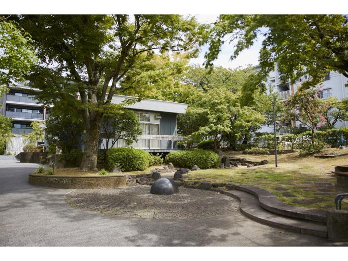 apartment 京都市伏見区桃山町泰長老176番地の1

住棟配置図