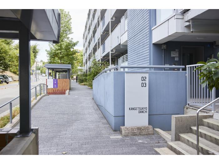 apartment 京都市伏見区桃山町泰長老176番地の1

住棟配置図