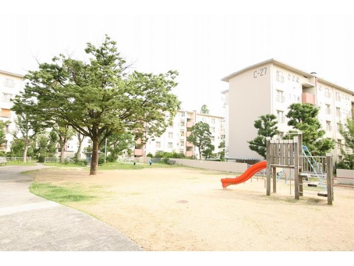 apartment 吹田市津雲台二丁目1番・2番

住棟配置図