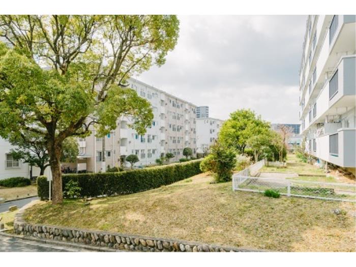 apartment 豊中市新千里北町一丁目1番

住棟配置図