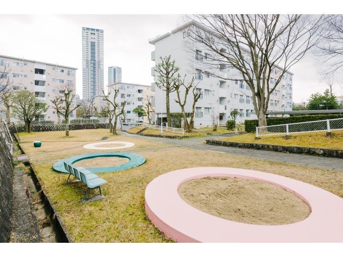 apartment 豊中市新千里北町一丁目1番

住棟配置図