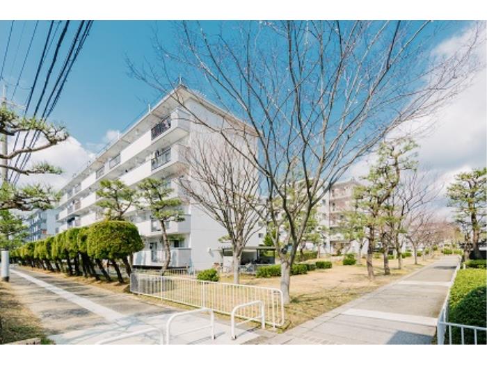 apartment 豊中市新千里北町一丁目1番

住棟配置図