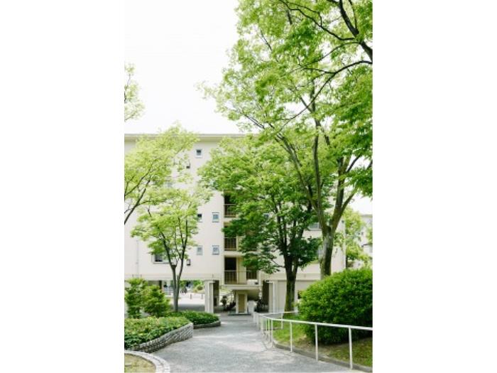 apartment 豊中市新千里西町三丁目1番

住棟配置図