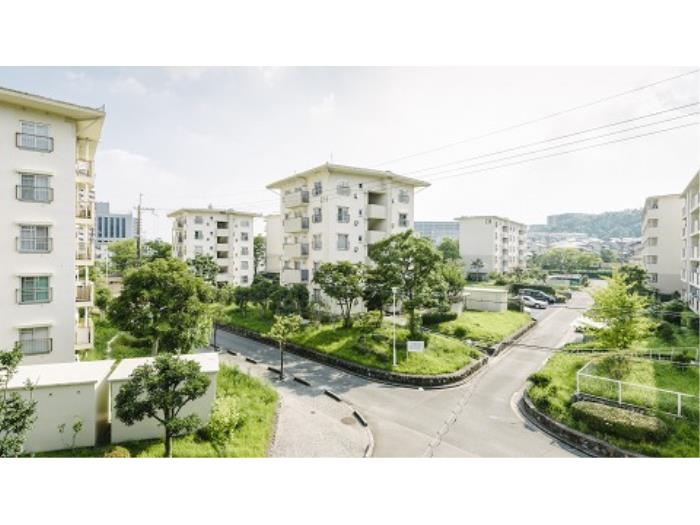 apartment 豊中市新千里西町三丁目1番

住棟配置図