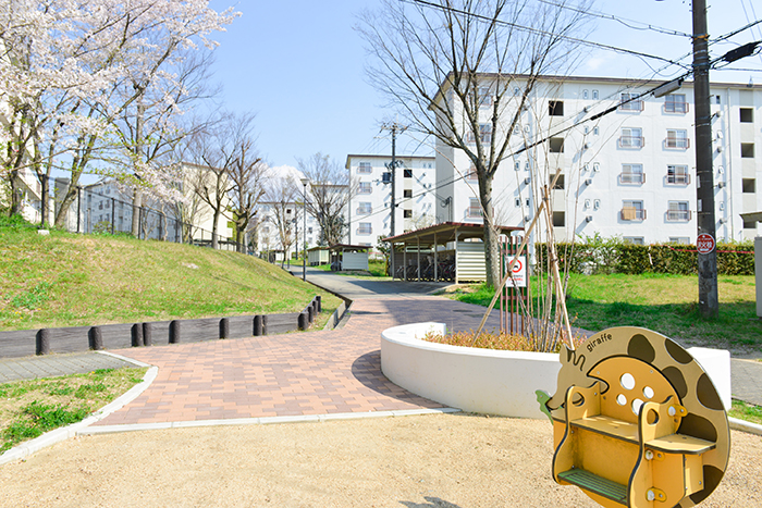 apartment 富田林市寺池台四丁目2番

住棟配置図