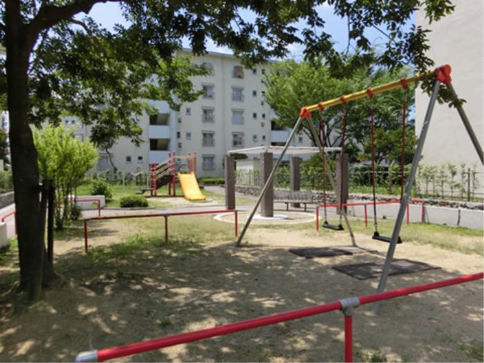 apartment 大津市本丸町6番

住棟配置図