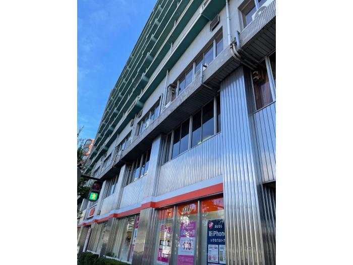 apartment 京都市右京区西院三蔵町1番地7