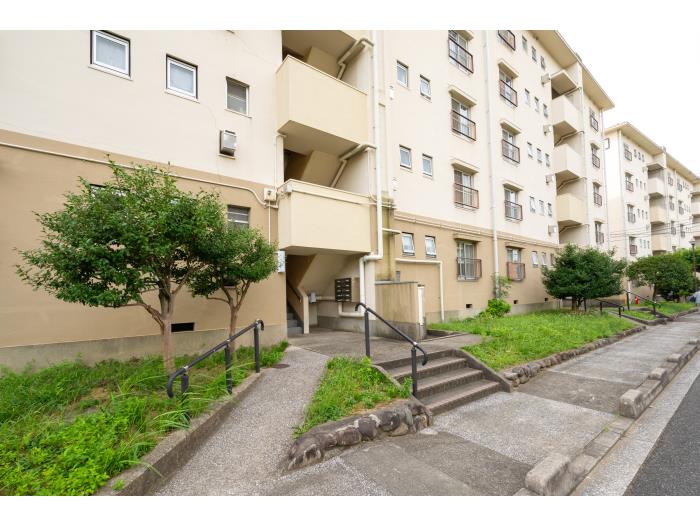 apartment 岸和田市春木泉町1番

住棟配置図