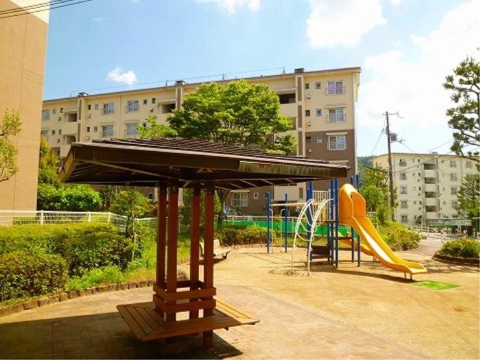 apartment （A地区）神戸市北区有野台一丁目6番、（B地区）五丁目1・3・4番、六丁目20・21番

住棟配置図