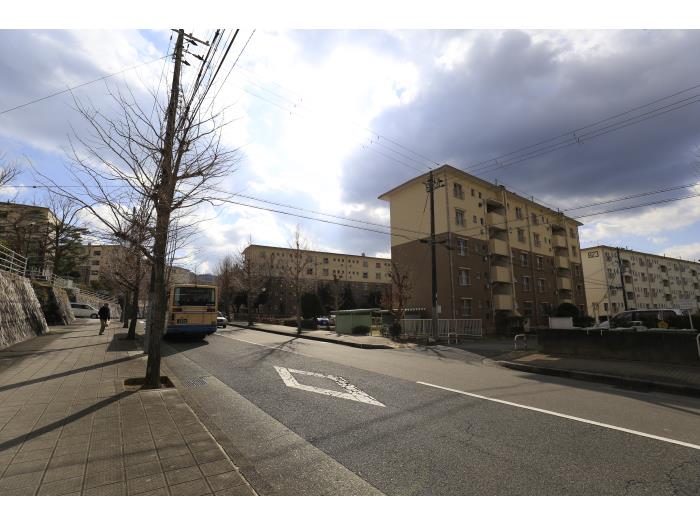 apartment （A地区）神戸市北区有野台一丁目6番、（B地区）五丁目1・3・4番、六丁目20・21番

住棟配置図