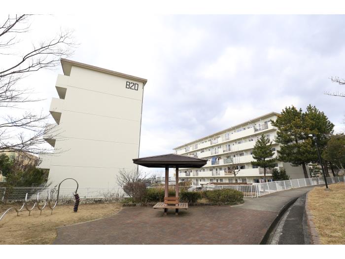 apartment （A地区）神戸市北区有野台一丁目6番、（B地区）五丁目1・3・4番、六丁目20・21番

住棟配置図