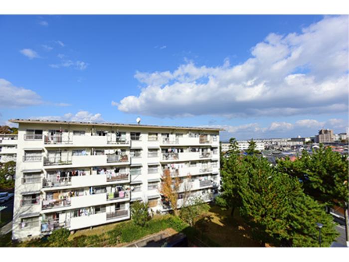 apartment （A地区）神戸市北区有野台一丁目6番、（B地区）五丁目1・3・4番、六丁目20・21番

住棟配置図