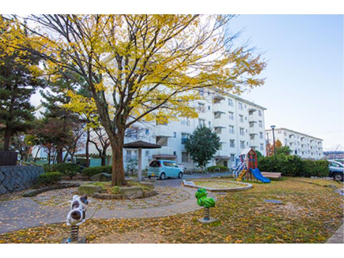 apartment （A地区）神戸市北区有野台一丁目6番、（B地区）五丁目1・3・4番、六丁目20・21番

住棟配置図