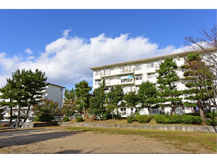 apartment （A地区）神戸市北区有野台一丁目6番、（B地区）五丁目1・3・4番、六丁目20・21番

住棟配置図
