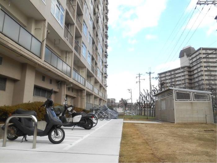 apartment 東大阪市小阪3丁目5番25

住棟配置図