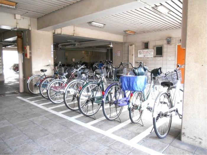 apartment 東大阪市小阪3丁目5番25

住棟配置図