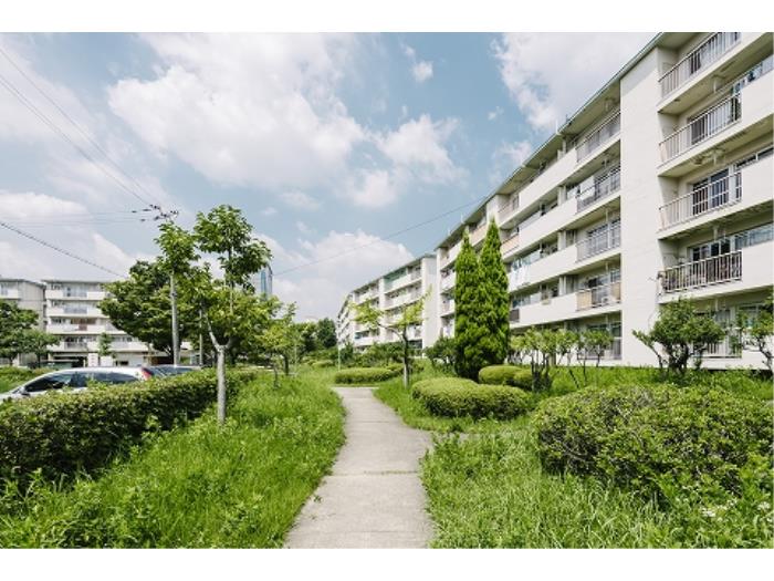 apartment 豊中市新千里東町二丁目7番

住棟配置図